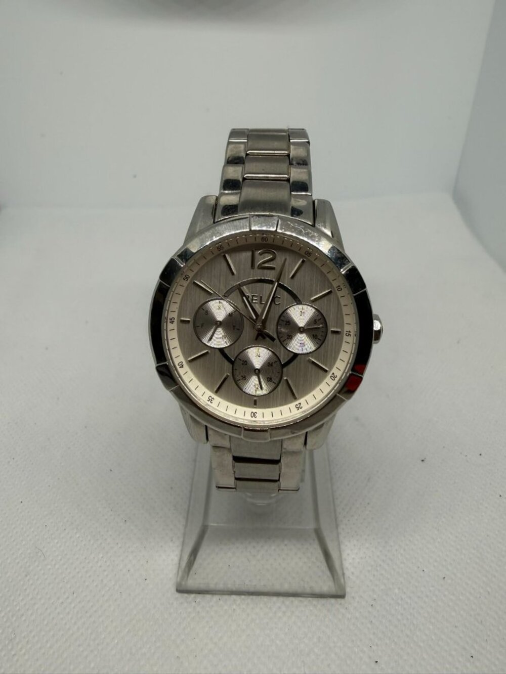 Relic ZR15696 Day/Date Stainless Steel Analog Dial Quartz Womens Watch (C43)